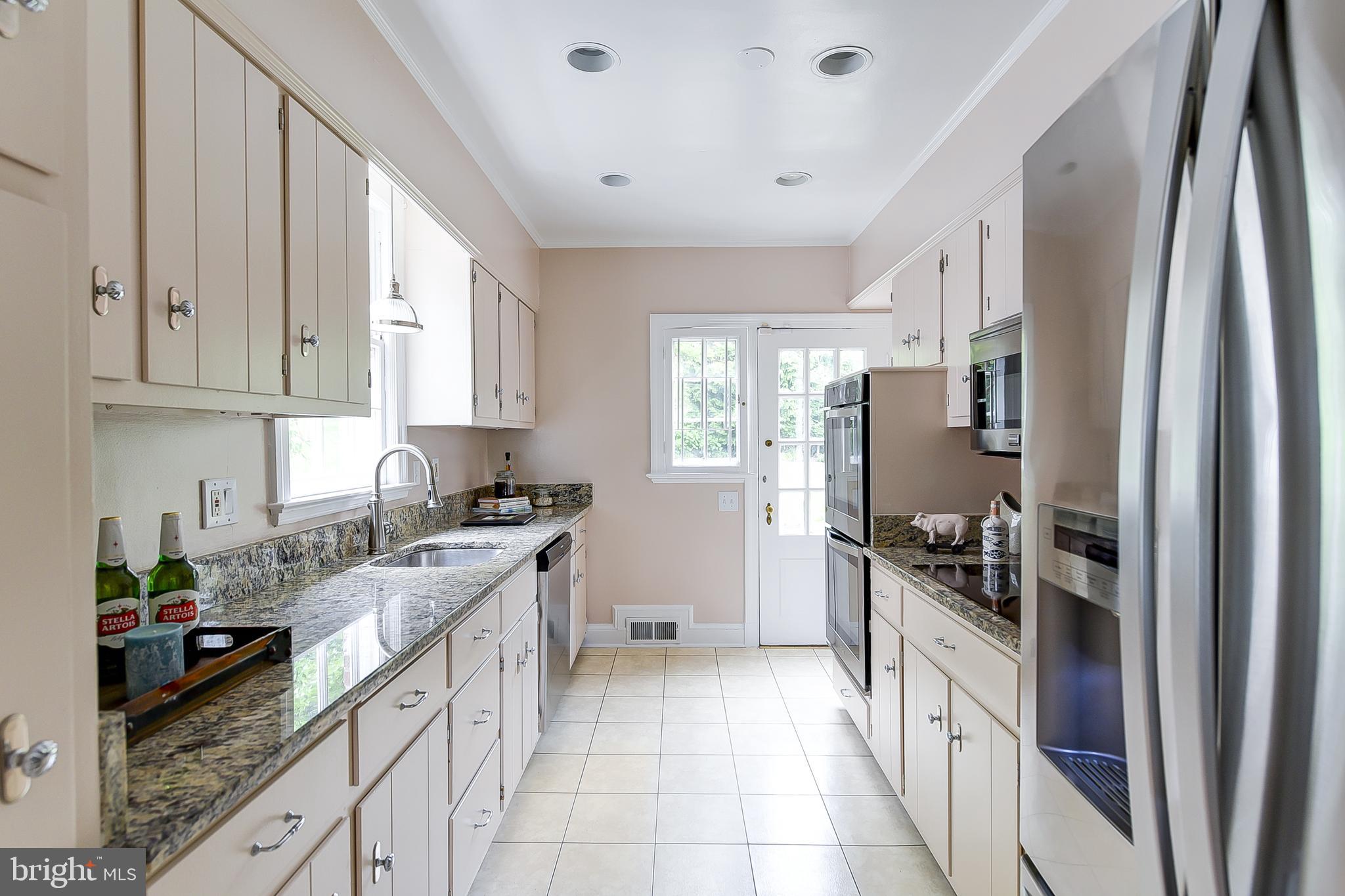 6028 Fort Hunt Road Alexandria, VA 22307 - Photo 18 of 42 Gallery Image 18