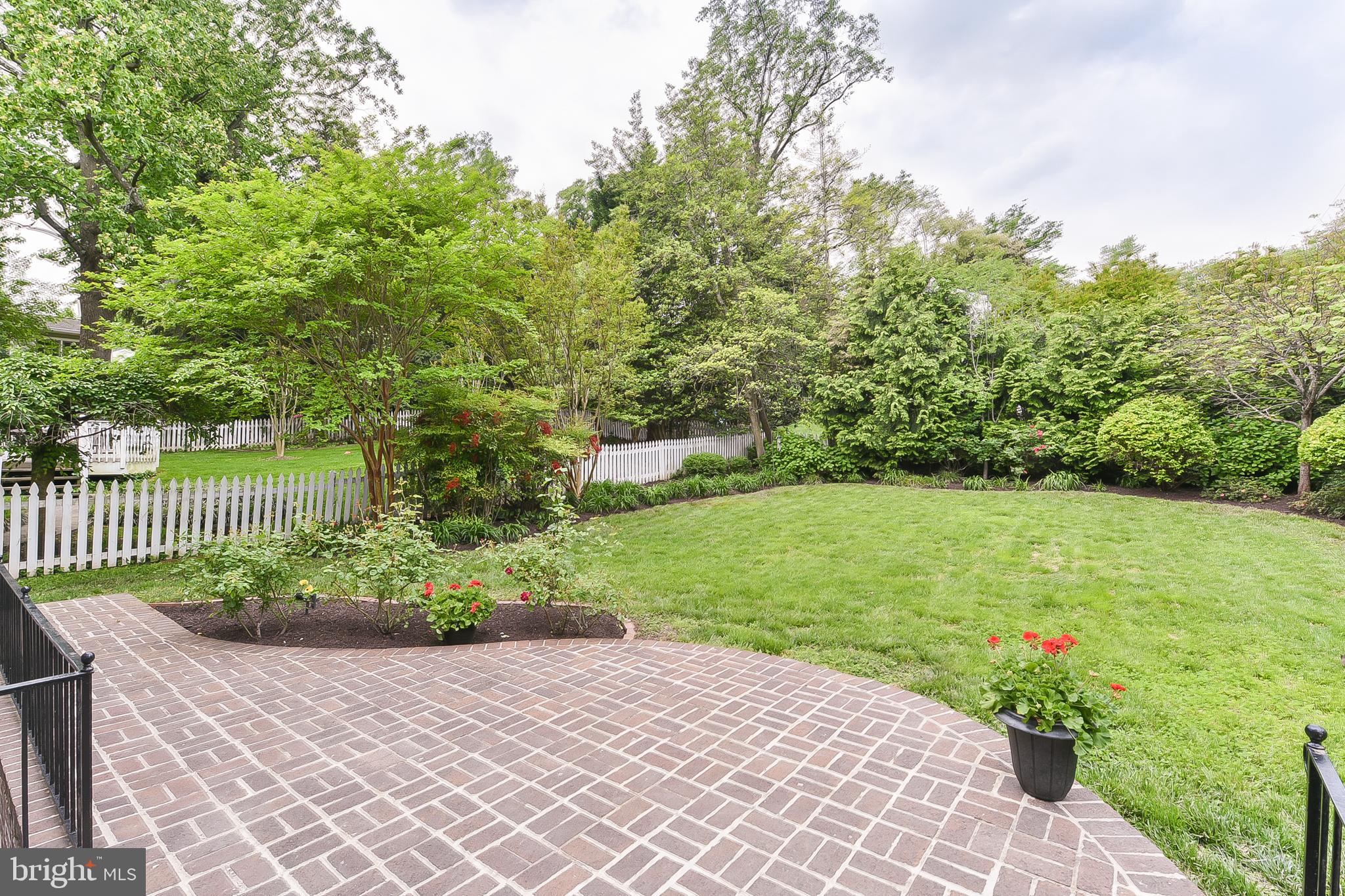 6028 Fort Hunt Road Alexandria, VA 22307 - Photo 37 of 42 Beautiful patio off lower level family room.