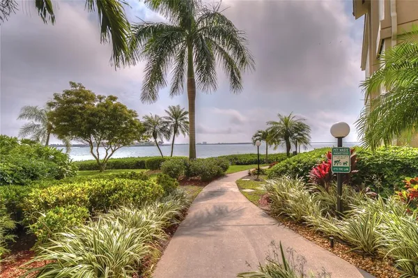 $3,200 | 6322 Palma Del Mar Boulevard South, Unit 505, St. Petersburg, FL 33715