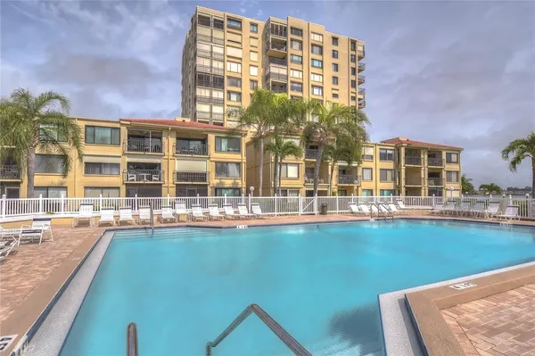 $3,200 | 6322 Palma Del Mar Boulevard South, Unit 505, St. Petersburg, FL 33715