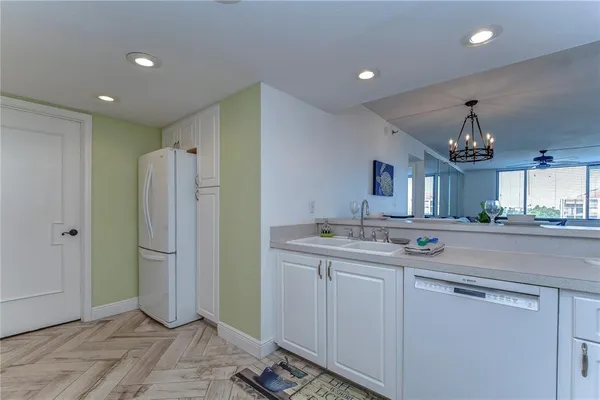 $3,200 | 6322 Palma Del Mar Boulevard South, Unit 505, St. Petersburg, FL 33715