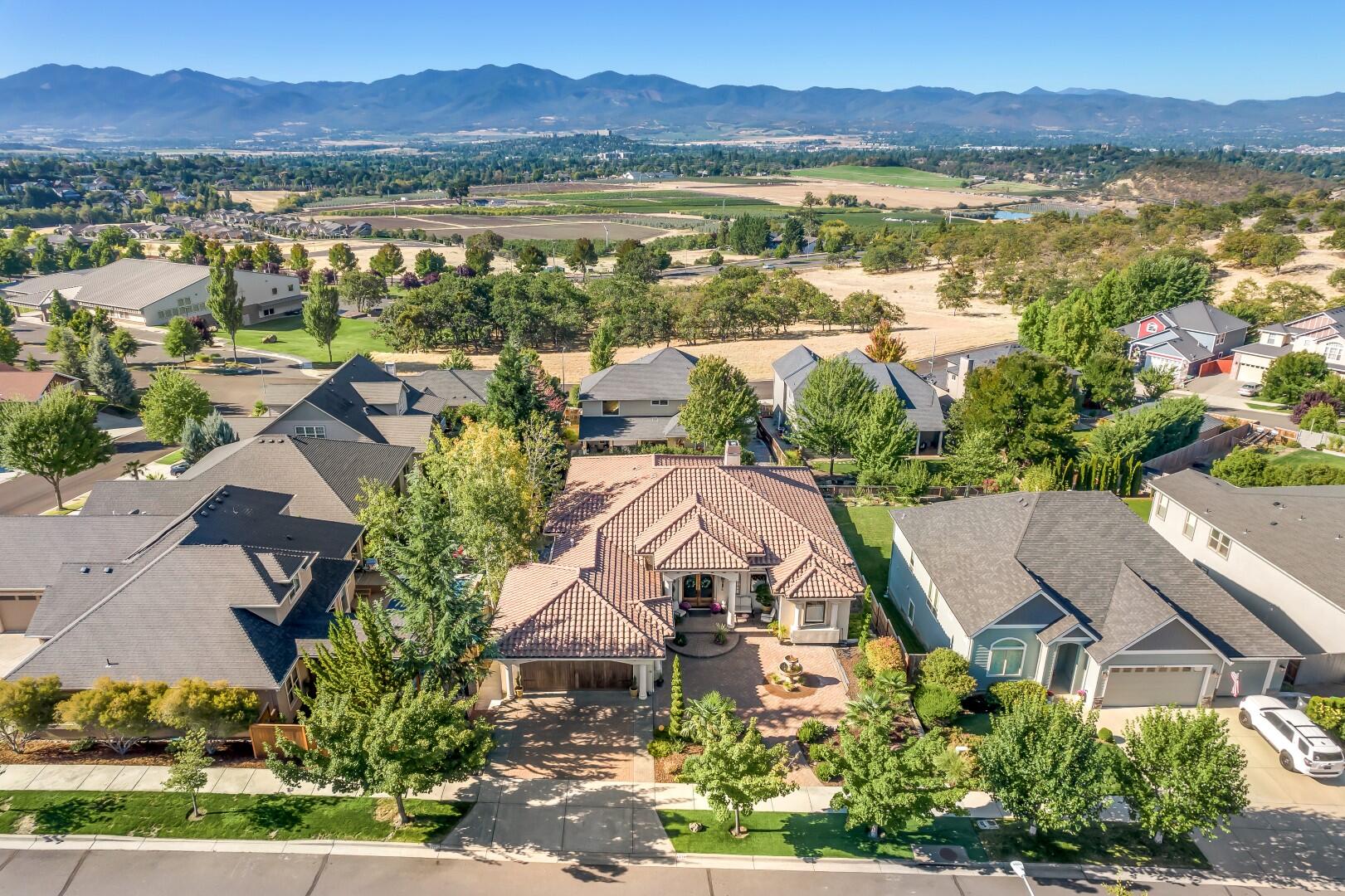 4270 Evening Ridge Terrace Medford, OR 97504 - Photo 83 of 89 DJI_0716
