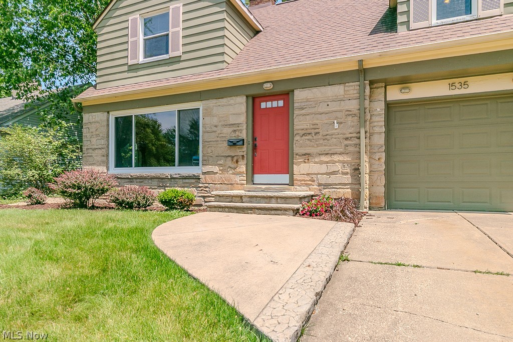 1535 Laclede Road South Euclid, OH 44121 - Photo 2 of 41