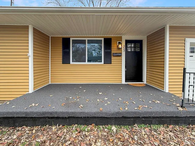 $219,900 | 353 Brightwood Drive, Frankfort, IN 46041