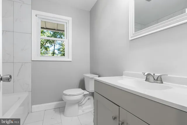 $3,200 | 405 Hamilton Road, Glassboro, NJ 08028