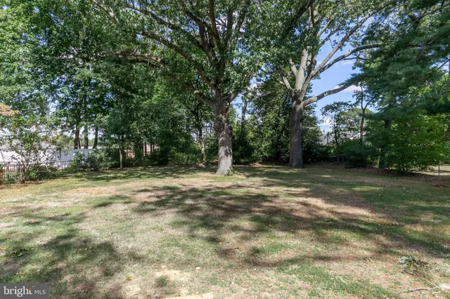 $3,200 | 405 Hamilton Road, Glassboro, NJ 08028