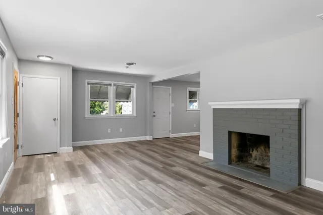 $3,200 | 405 Hamilton Road, Glassboro, NJ 08028