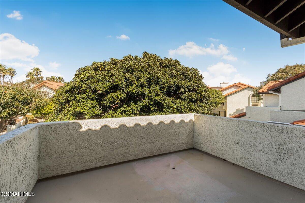 2335 Vina Del Mar Oxnard, CA 93035 - Photo 38 of 57 a view of a terrace