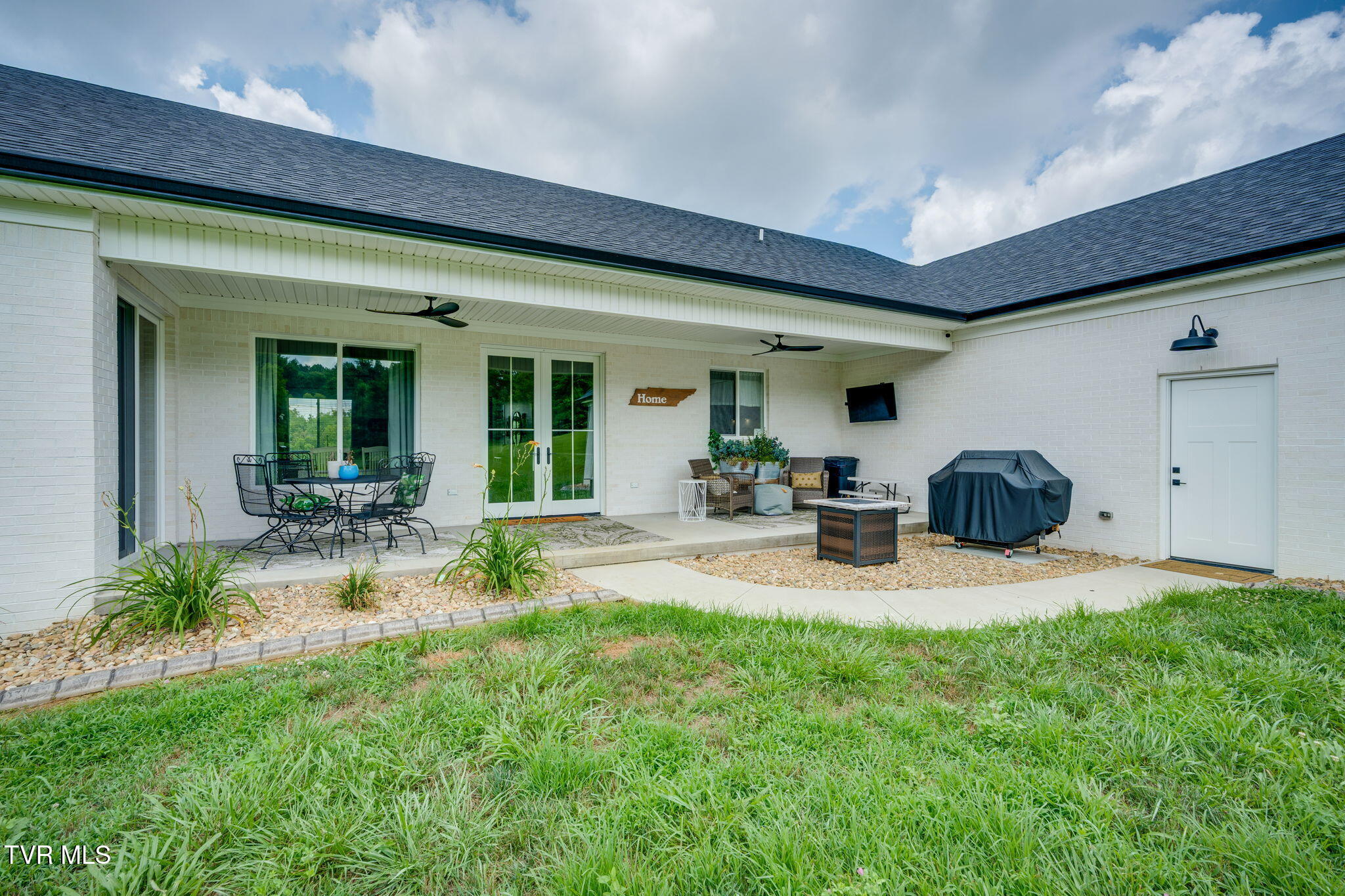 719 Fall Creek Road Blountville, TN 37617 - Photo 37 of 46 035