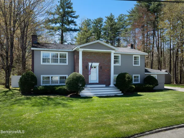 $665,000 | 54 Pinehill Terrace, North Adams, MA 01247