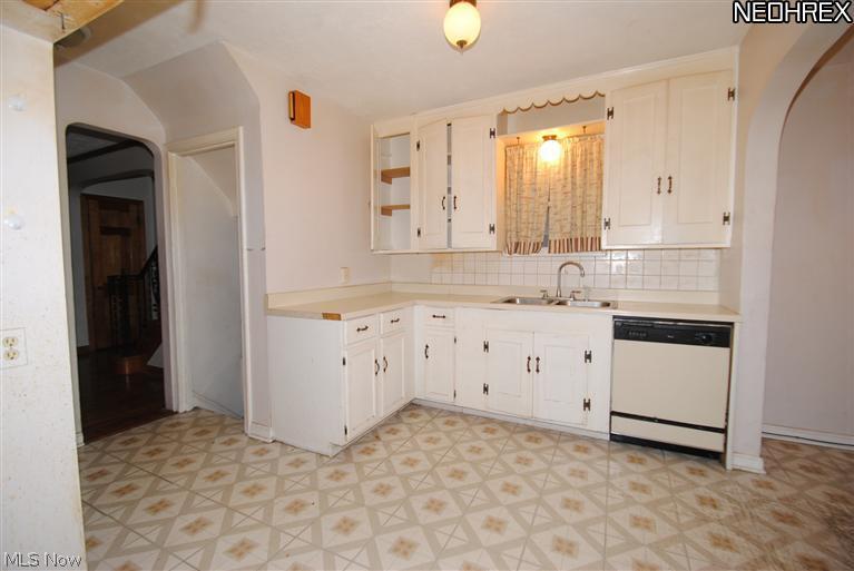 3506 St Albans Road Cleveland Heights, OH 44121 - Photo 5 of 13