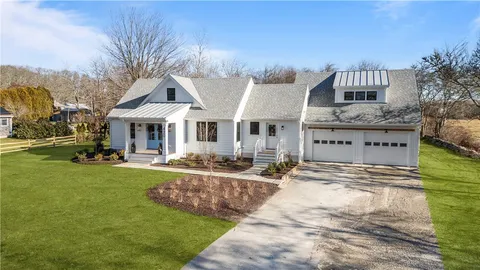 $1,460,000 | 420 Long Highway, Little Compton, RI 02837