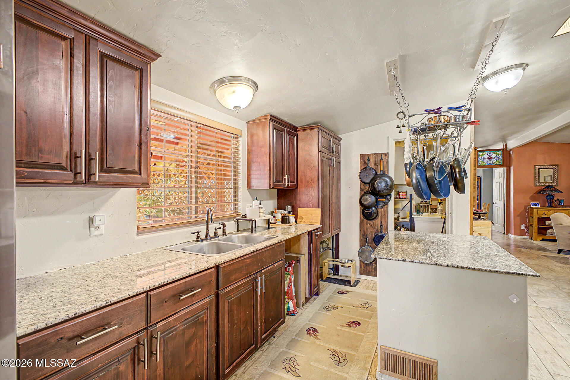 6225 North Van Ark Road Tucson, AZ 85743 - Photo 18 of 45 Kitchen
