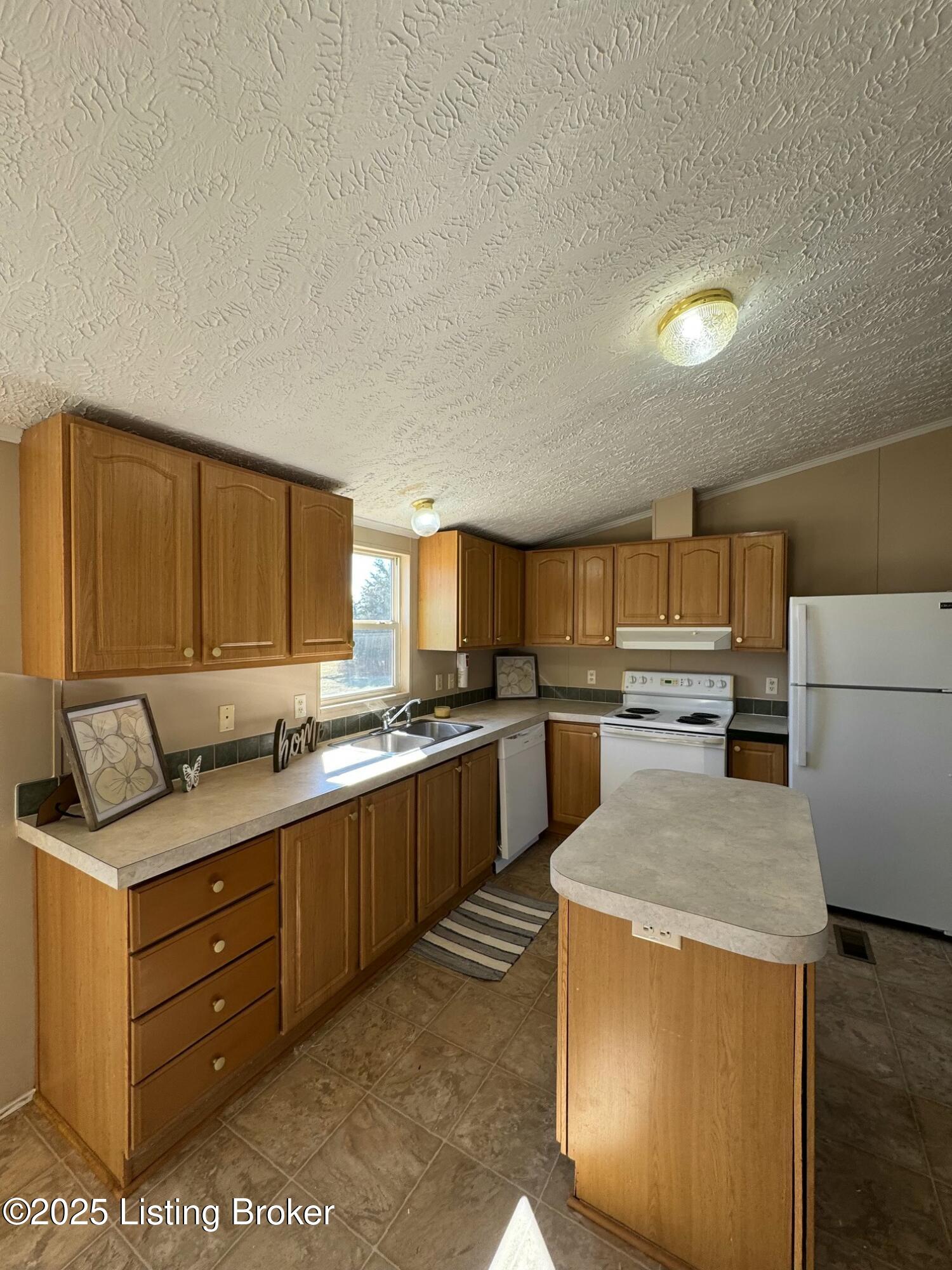 895 Osborne Road Ekron, KY 40117 - Photo 4 of 22 tempImageMufPSg