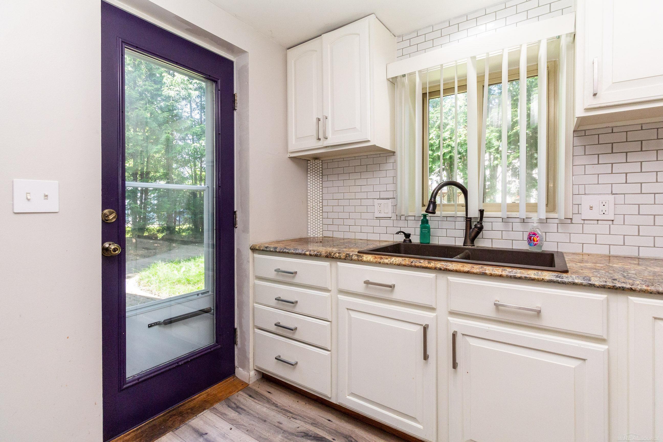 3844 Mapleleaf Road Waterford, MI 48328 - Photo 19 of 48 Gallery Image 19
