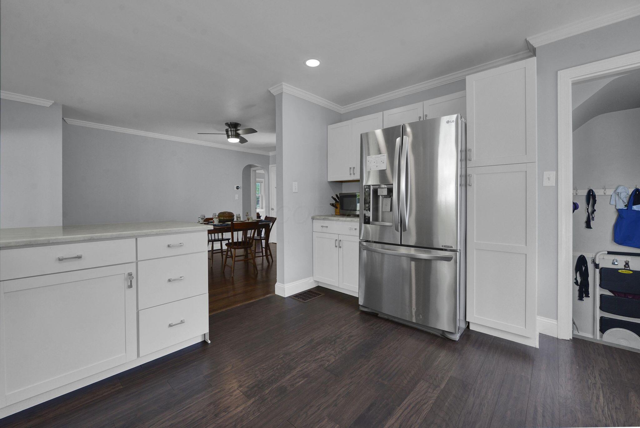 128 Blenheim Road Columbus, OH 43214 - Photo 12 of 47 11-web-or-mls-128-blenheim-rd