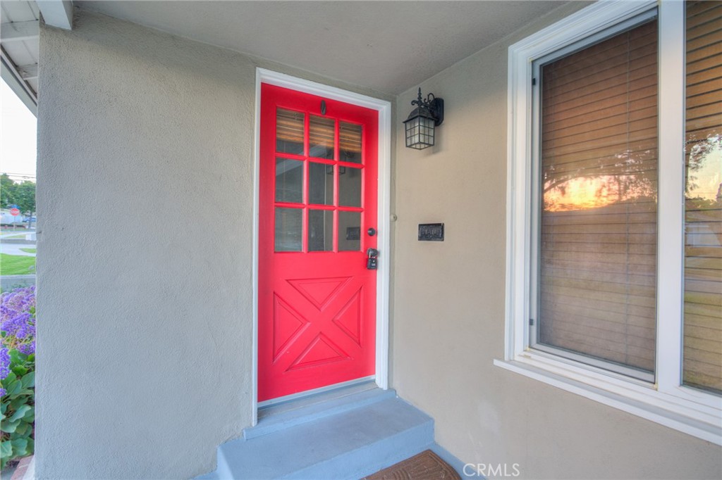 1112 Riedel Avenue Fullerton, CA 92831 - Photo 3 of 33
