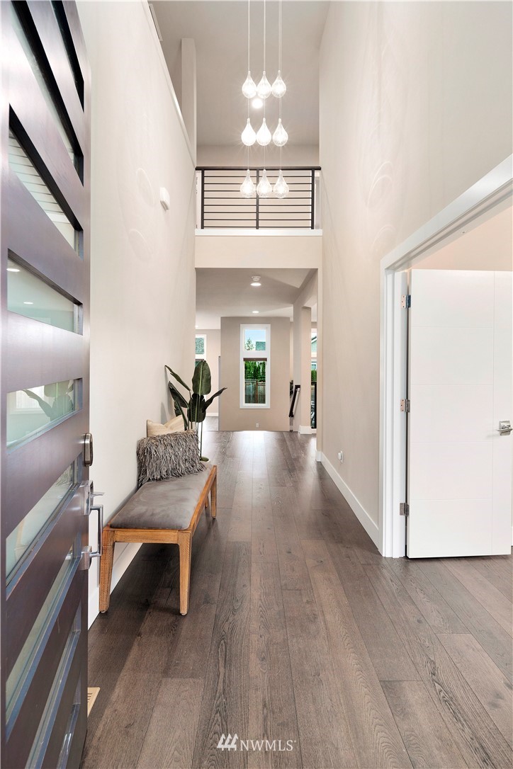 923 North 28th Place Renton, WA 98056 - Photo 2 of 40 Gallery Image 2