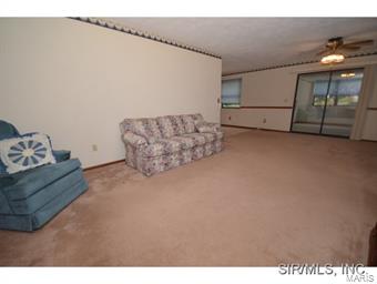 145 Rio Verde Drive Belleville, IL 62221 - Photo 6 of 24 Gallery Image 6