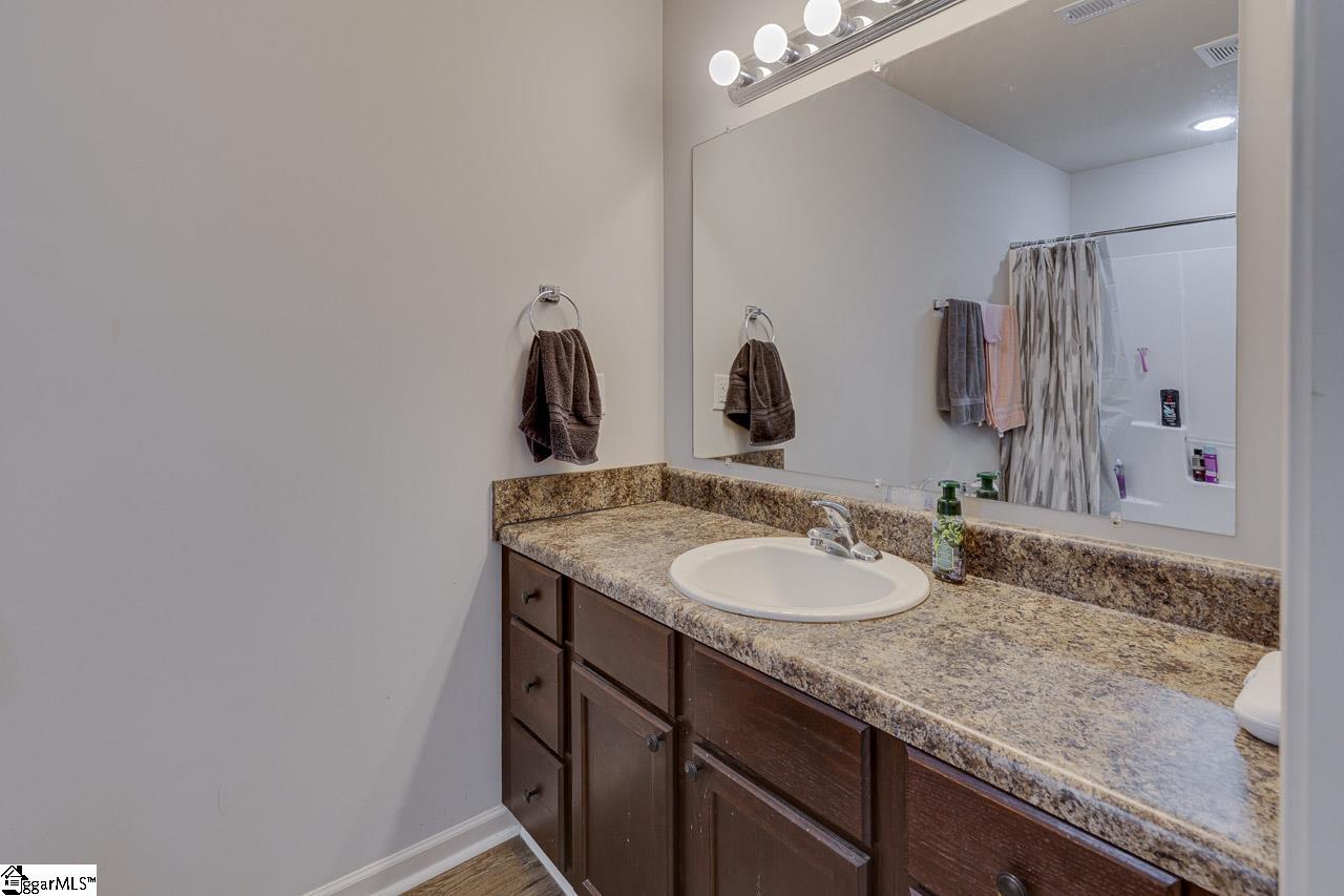 1122 East Lee Road Taylors, SC 29687 - Photo 21 of 30