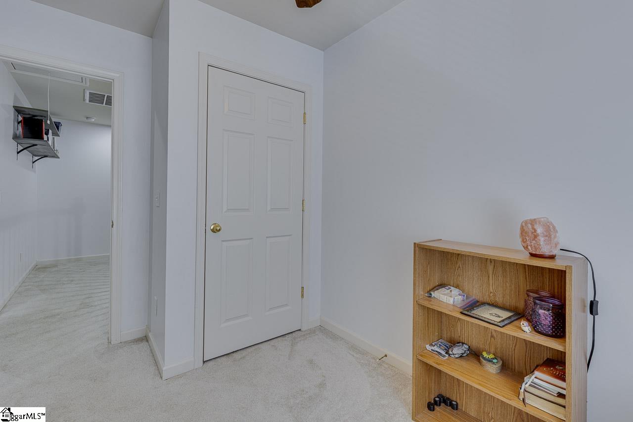 1122 East Lee Road Taylors, SC 29687 - Photo 29 of 30