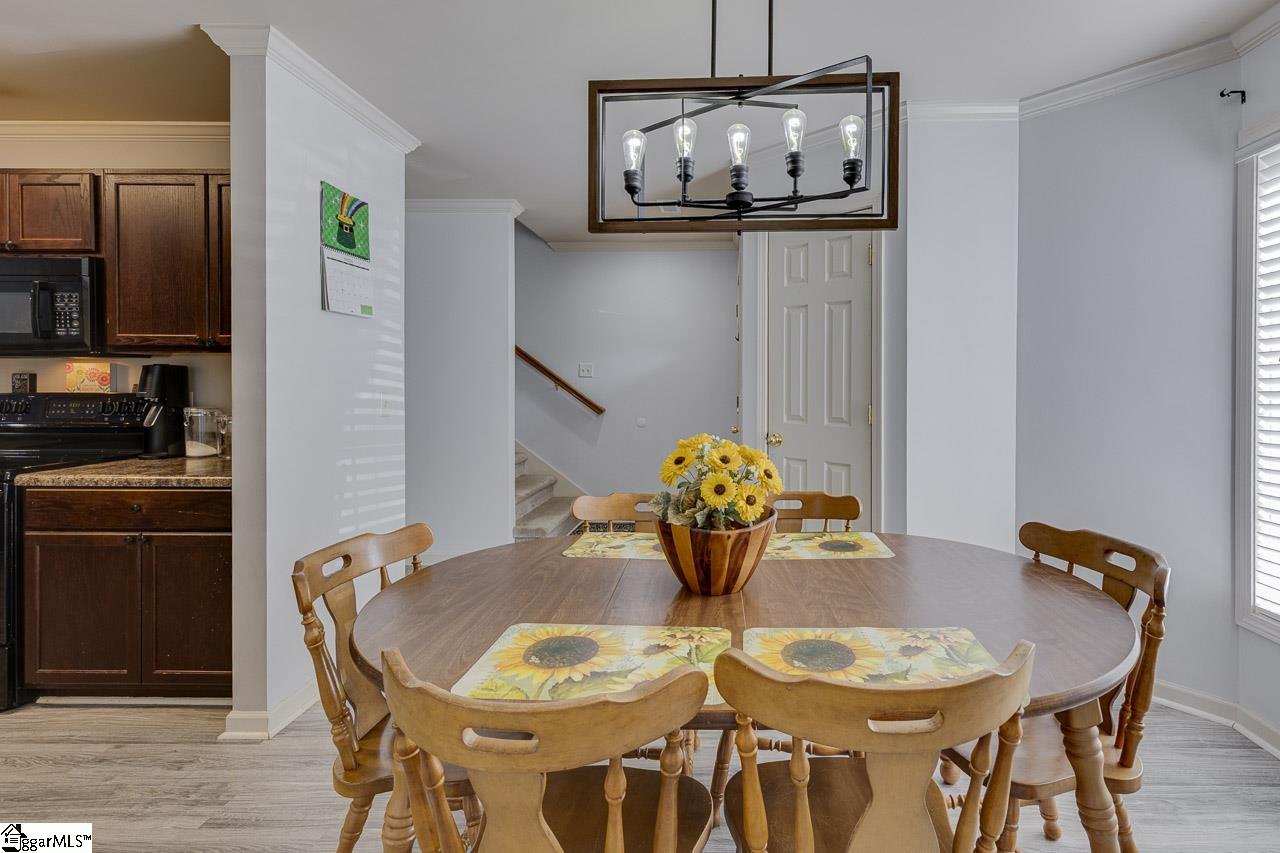 1122 East Lee Road Taylors, SC 29687 - Photo 3 of 30