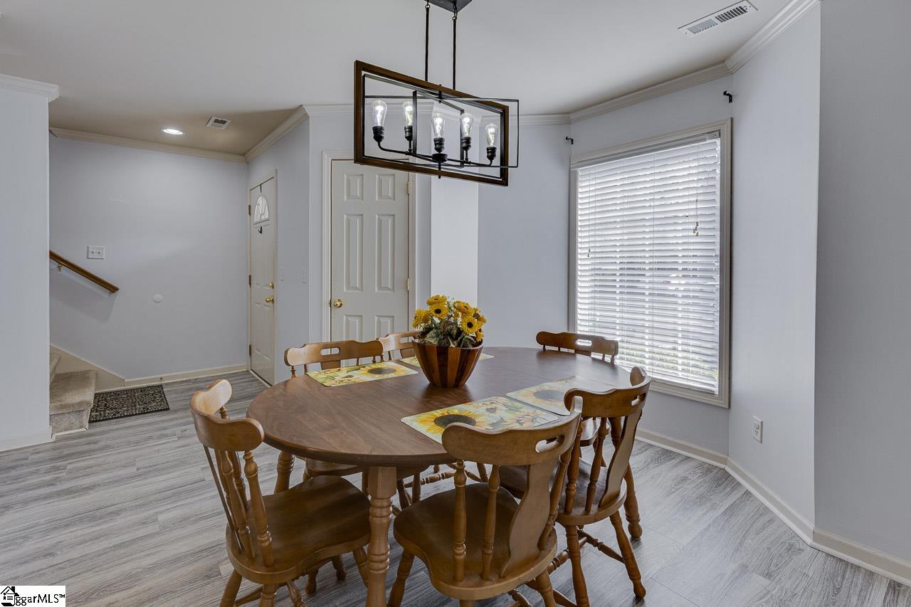 1122 East Lee Road Taylors, SC 29687 - Photo 8 of 30