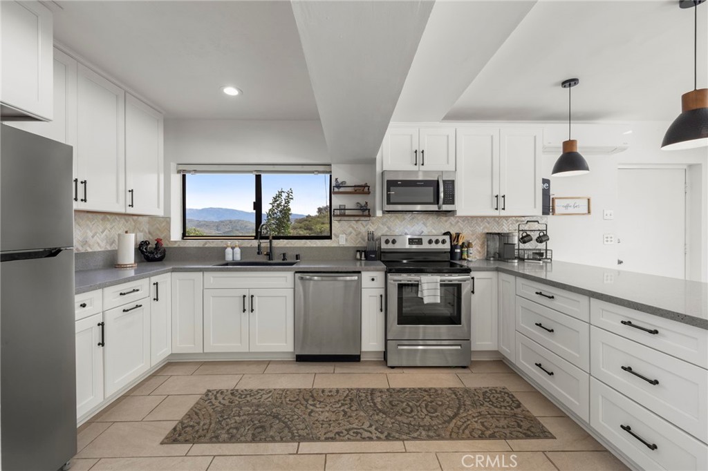 2160 Puerto Del Mundo Fallbrook, CA 92028 - Photo 42 of 63