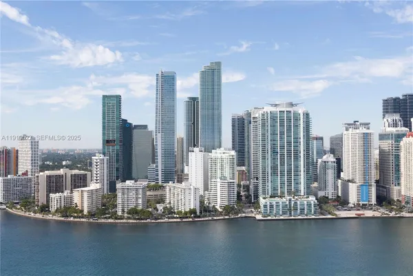$3,667,900 | 1420 South Miami Avenue, Unit 5502, Miami, FL 33130