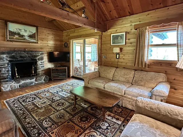 $3,700 | 61 Preston Lane, Salisbury, CT 06068