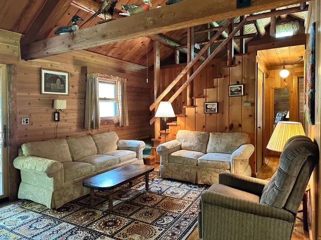 $3,700 | 61 Preston Lane, Salisbury, CT 06068