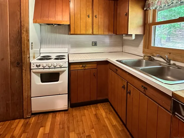 $3,700 | 61 Preston Lane, Salisbury, CT 06068