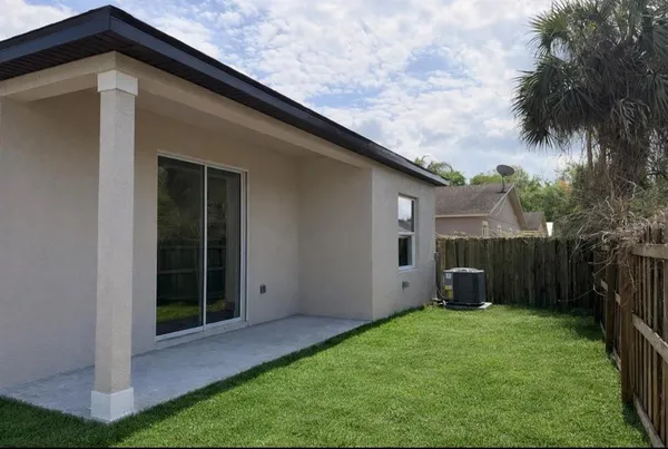 $324,900 | 1606 Peach Avenue, Sanford, FL 32771