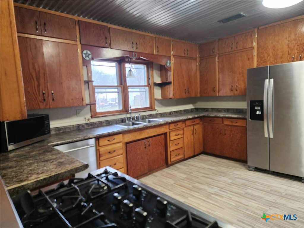 609 6th Street Moody, TX 76557 - Photo 12 of 43