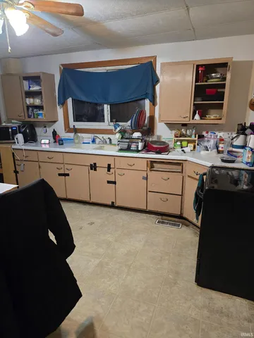 $124,900 | 239 North Jefferson Street, Cromwell, IN 46732