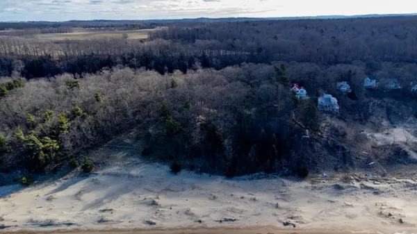 $679,000 | 2225 Apache Drive, Shelby, MI 49455