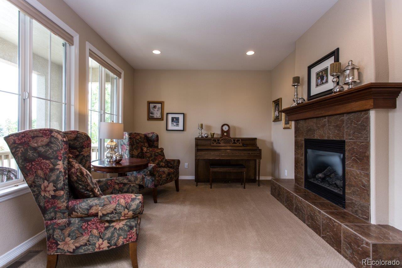 11095 Shadowbrook Circle Highlands Ranch, CO 80130 - Photo 7 of 35 Gallery Image 7