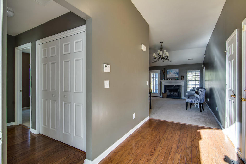 807 Bent Hickory Road Charleston, SC 29414 - Photo 3 of 26 Foyer