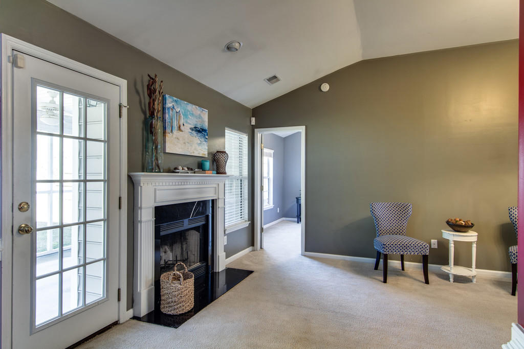 807 Bent Hickory Road Charleston, SC 29414 - Photo 5 of 26 Living 3