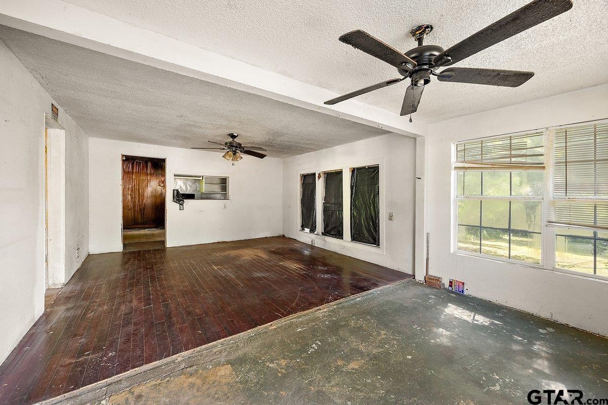 1703 West 6th Street Rusk, TX 75785 - Photo 5 of 11