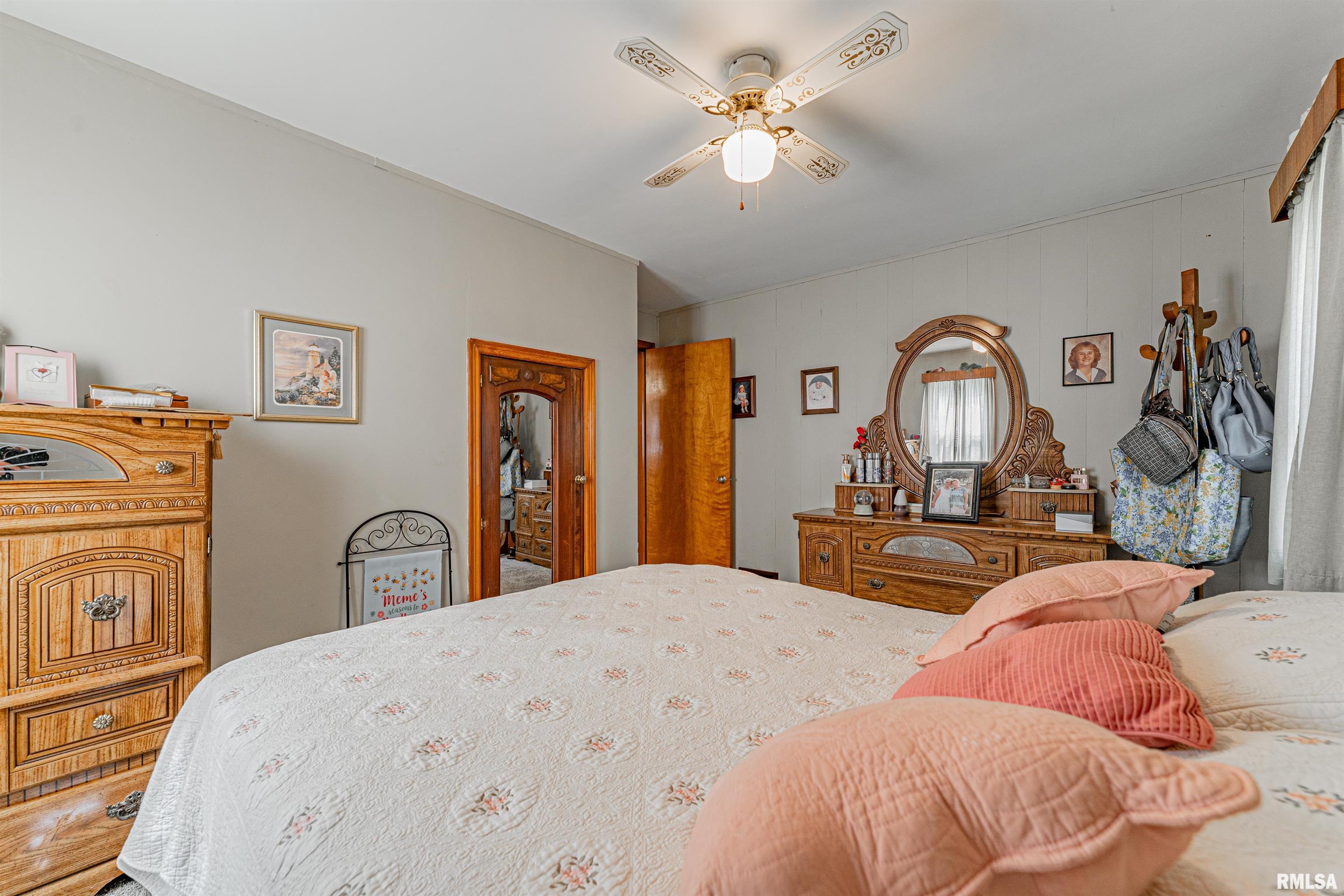 731 Palmer Avenue Lincoln, IL 62656 - Photo 14 of 36