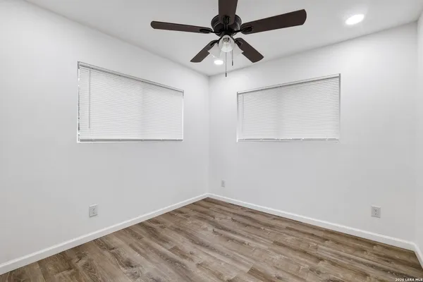 $1,450 | 1110 1/2 Avenue South, Hondo, TX 78861