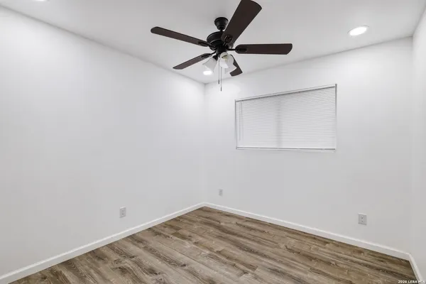 $1,450 | 1110 1/2 Avenue South, Hondo, TX 78861