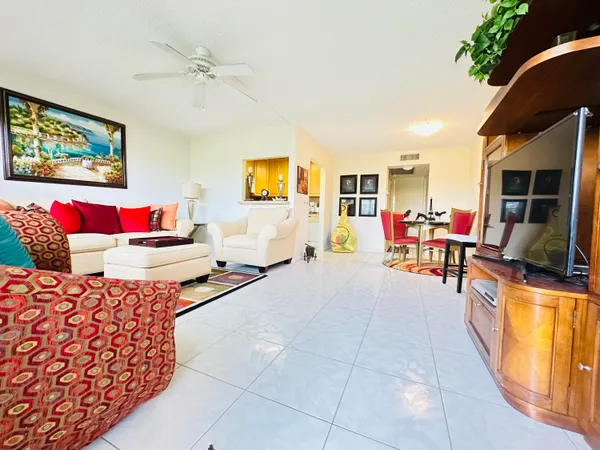 $119,000 | 4038 Berkshire Crescent, Unit 4038, Deerfield Beach, FL 33442