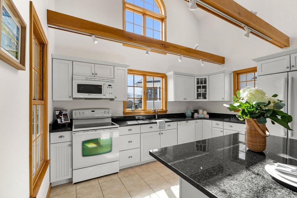 135 Leeward Road Bourne, MA 02532 - Photo 14 of 31