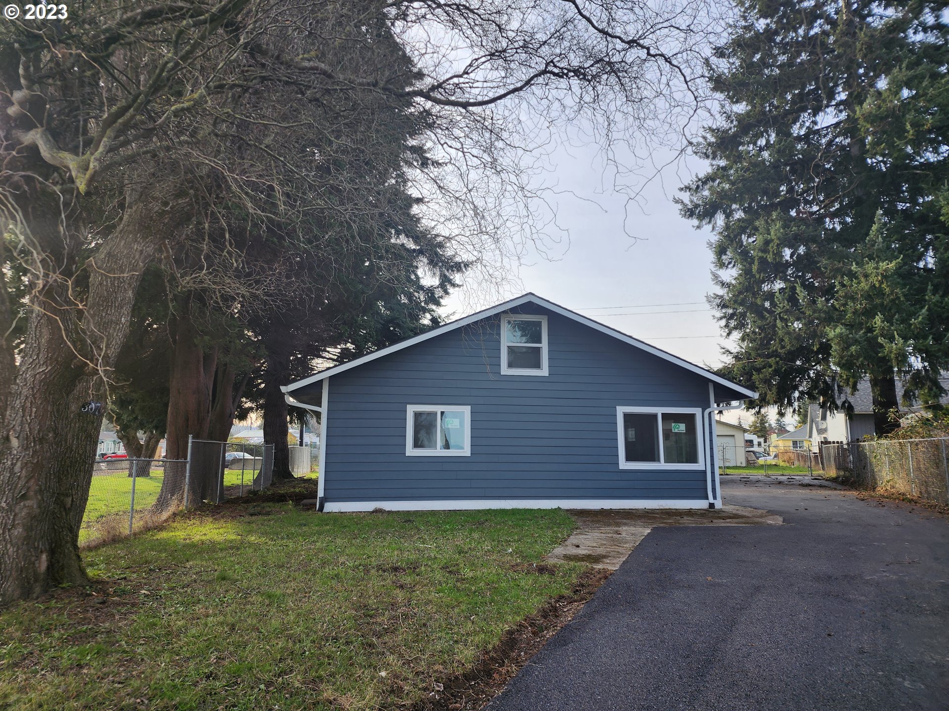 307 Oregon Way Longview, WA 98632 - Photo 1 of 20 Gallery Image 1