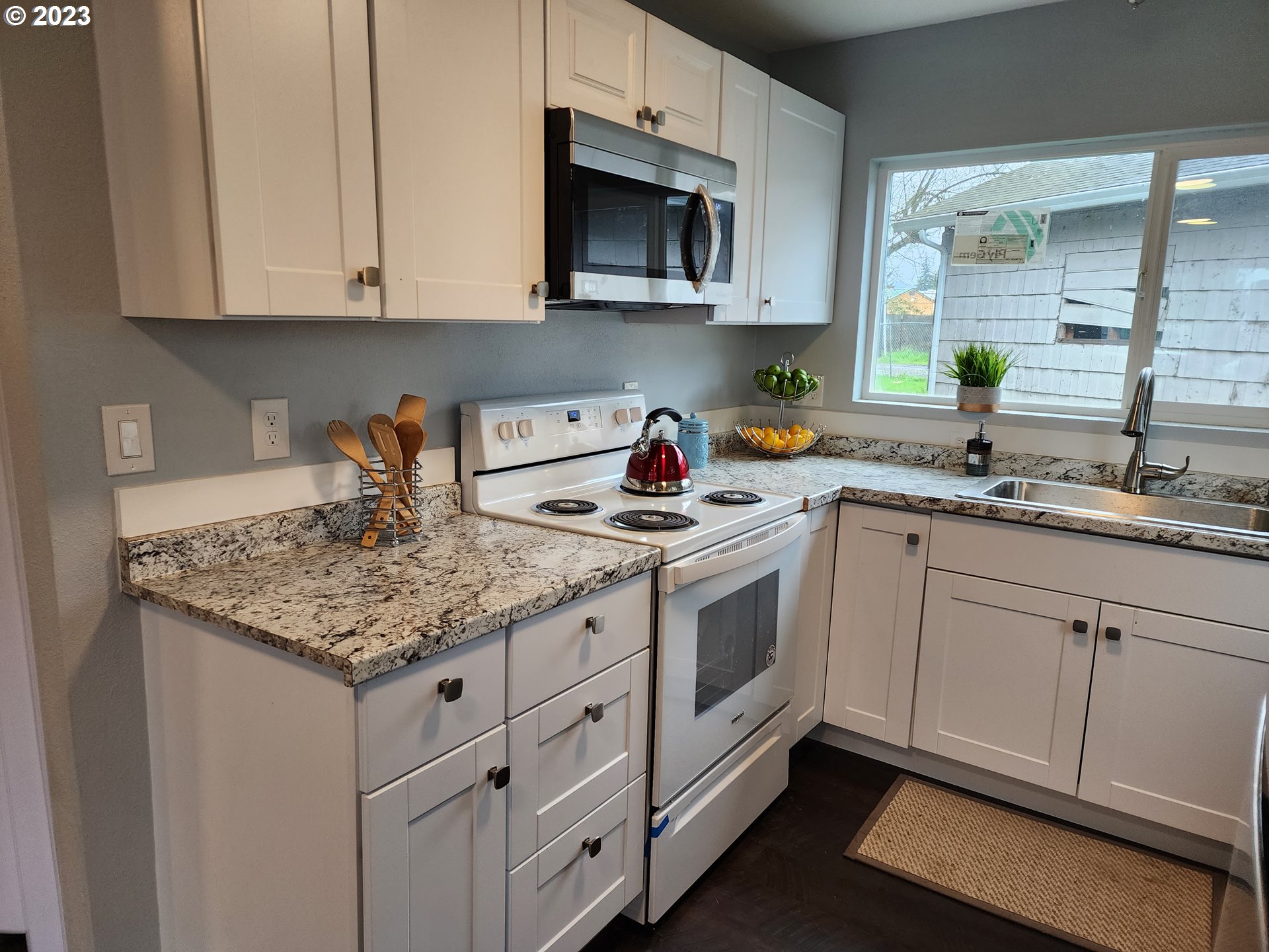 307 Oregon Way Longview, WA 98632 - Photo 14 of 20 Gallery Image 14