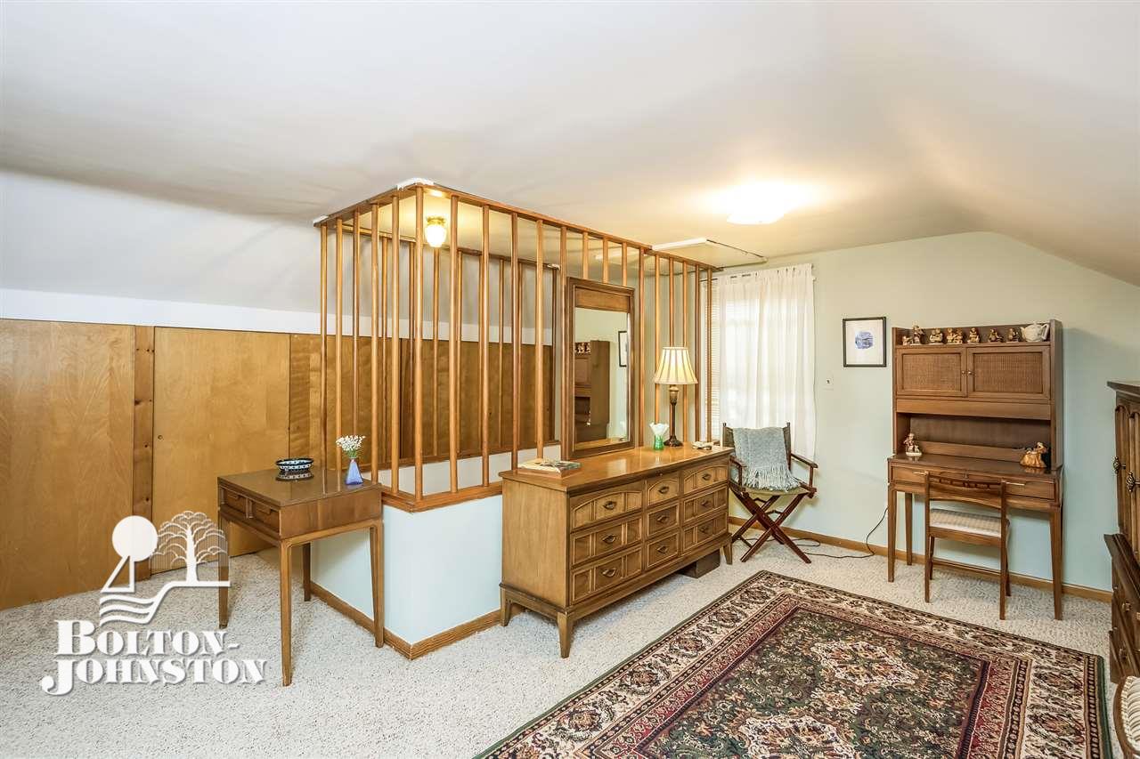432 Moross Road Grosse Pointe, MI 48236 - Photo 22 of 39 Master Bedroom