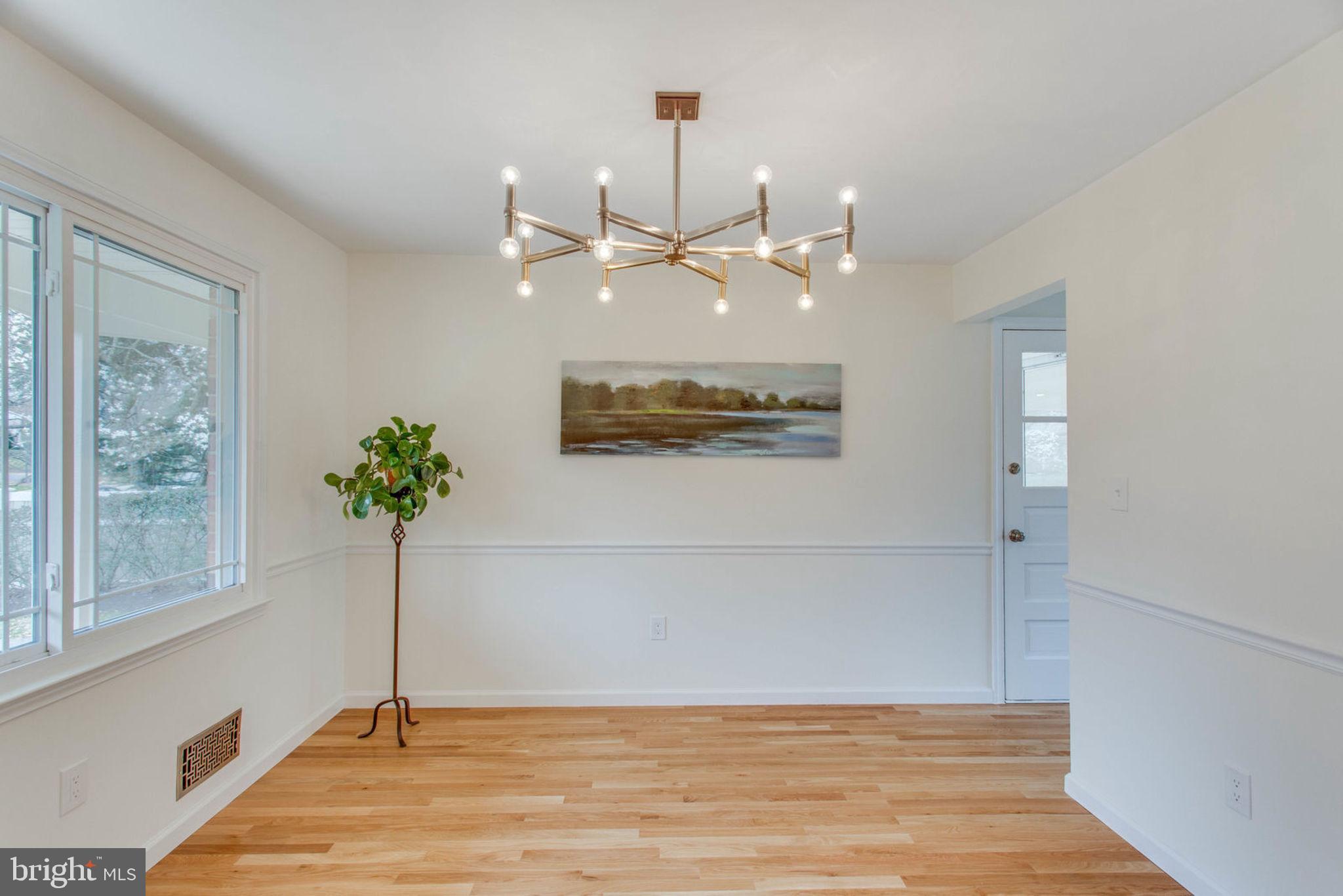 6902 Spur Road Springfield, VA 22153 - Photo 9 of 46 Dinning Room