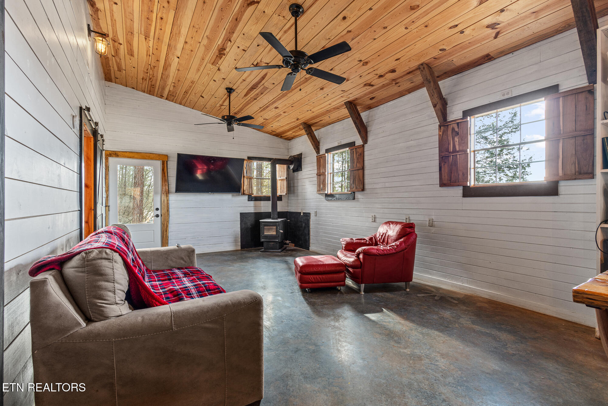 365 County Road 38 Riceville, TN 37370 - Photo 3 of 30 365